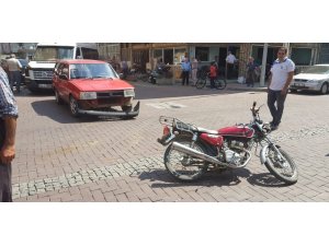 Kula’da otomobil ile motosiklet çarpıştı: 1 yaralı