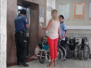Kira nedeniyle tartıştığı AVM müdürünü vurdu