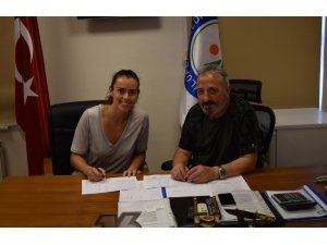Kaptan Zeynep yuvaya döndü