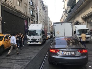 Burası E-5 Karayolu değil İstiklal Caddesi