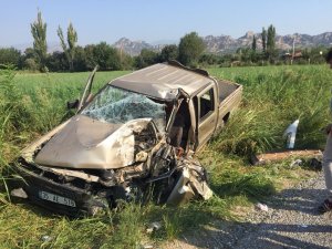Nazilli’de trafik kazası; 3 yaralı