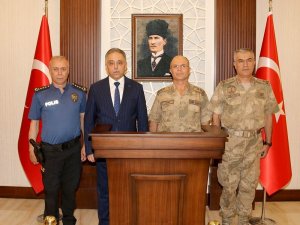Tümgeneral İlbaş’tan Vali Toprak’a ziyaret