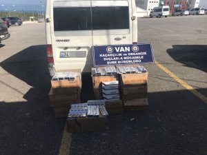 Van’da 5 bin 500 paket kaçak sigara ele geçirildi