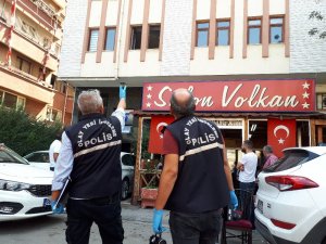 İki siyasi partinin binasının bulunduğu sokakta ateş açıldı