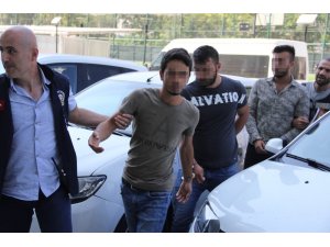 Minibüsçüyü darp edip para gasbı iddiasına 3 gözaltı