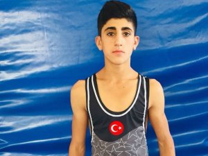 Azat Sarıyar Balkan Şampiyonası için hazır