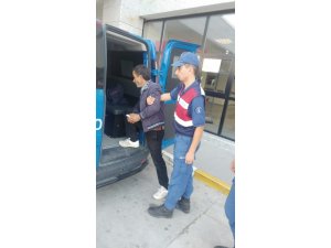 İki aydır cinayetten aranıyordu yaşadığı mahallede yakalandı