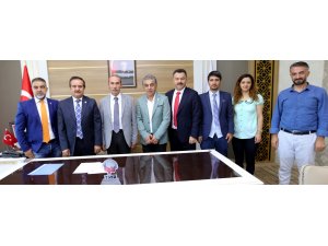 TSYD Sivas Şubesi Rektör Yıldız'ı ziyaret etti