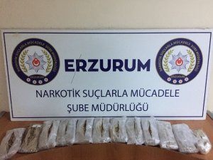 Erzurum’da İranlı kadının üzerinde 3,5 kilo eroin ele geçirildi