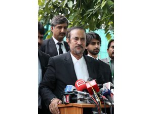 Pakistan'da ayını doldurmayan hükümette istifa