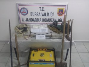 Uludağ’da izinsiz kazı yapanlara jandarma baskını