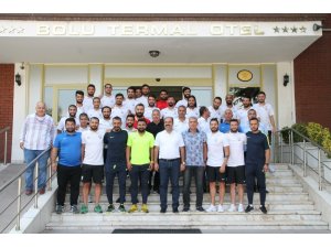 Çiftçi, futbolcularla buluştu