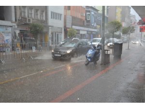 Balıkesir’de dolu yağışı