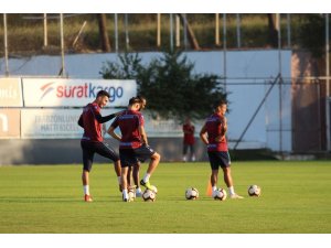 Trabzonspor, 15 eksikle Aytemiz Alanyaspor maçı hazırlıklarına başladı