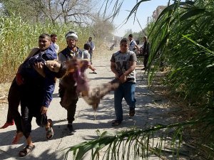 Hava ve kara saldırılarının ardından İdlib’de büyük yıkım