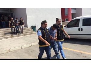 Hırsızlık zanlısı yürüyüşünden yakalandı