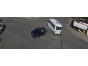 Erzincan’da meydana gelen trafik kazaları kamerada