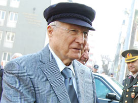 Kenan Evren 'referandumu' kaybetti!