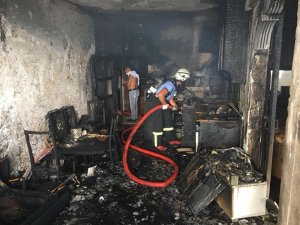 Giresun’un Tirebolu ilçesinde yanan eve itfaiye müdahale etti