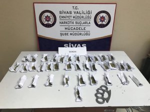Satışa hazır bonzai ele geçirildi
