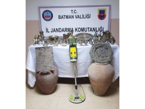 Batman’da 106 adet tarihi eser ele geçirdi