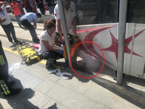 Samsun’da tramvay yayaya çarptı: 1 yaralı