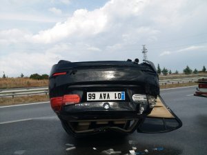 Otomobil takla attı sürücü yara almadan kurtuldu