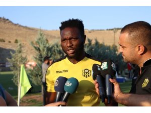 Yeni Malatyasporlu Muniru görev bekliyor