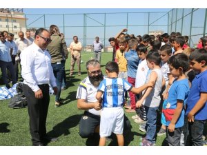 Edremit belediyesi futbol okulu açıldı