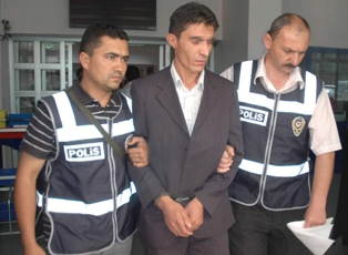 Konya'da eş zamanlı operasyon 9 gözaltı