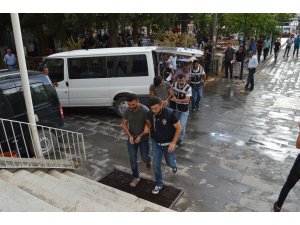 Dolandırıcılık şebekesi çökertildi