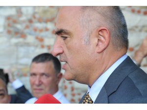 Bakan Ersoy: "Turizmde kapsamlı çözüm önerilerini yakında sektörle paylaşacağız"