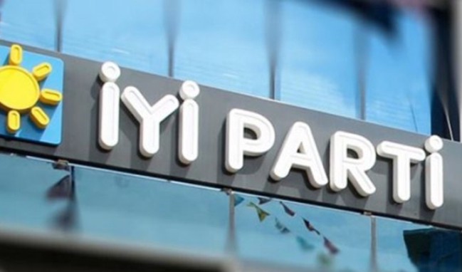 İYİ Parti'de kritik istifa! Eski bakan da bıraktı