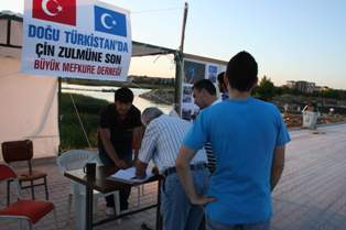 Çin mallarını boykot için imza kampanyası