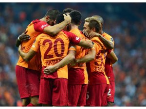 Galatasaray, ilk 5 iç saha maçını Cuma günü oynayacak