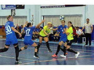 Türkiye Kadınlar Hentbol Süper Lig: Kastamonu Belediyespor: 32 - Yeni Mahalle Belediyespor: 25