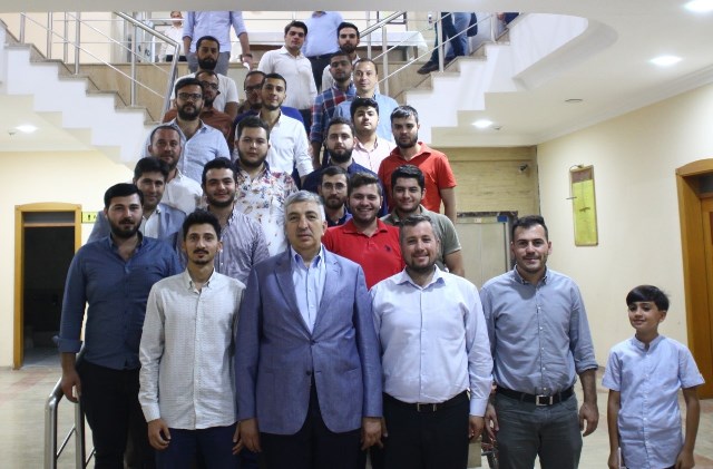 Ekonomik baskılara karşı daha çok çalışmalıyız