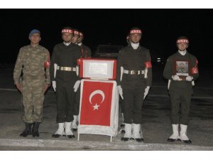 Şehit Er İnaltekin için Hakkari’de tören düzenlendi