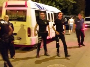 Kayınpederinin evine kurşun yağdırdı