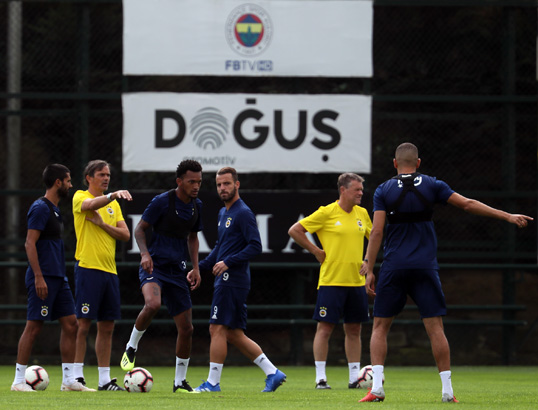 Fenerbahçe’de Atiker Konyaspor maçı hazırlıkları sürüyor