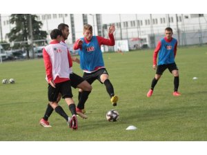 Eskişehirspor iznin ardından topbaşı yaptı