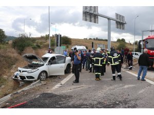 Bolu'da kamyonla otomobil çarpıştı: 1 ölü, 3 yaralı