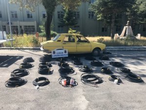 Cezaevi firarisi kablo hırsızı jandarmadan kaçamadı