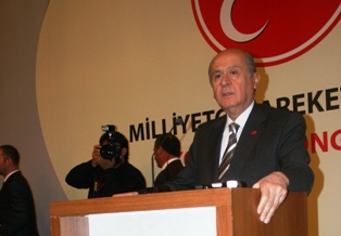Bahçeli'den Gül ve Erdoğan'a sert uyarılar