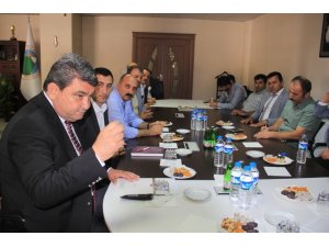 CHP Mersin Milletvekili Gökçel Hakkari’de STK temsilcileriyle buluştu