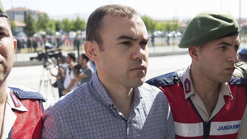 Oğlunun katili FETÖ'cüyle göz göze gelmek istedi