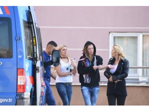 Sınır dışı edilen yabancı uyruklu kadınlarda bulaşıcı hastalık tespit edildi