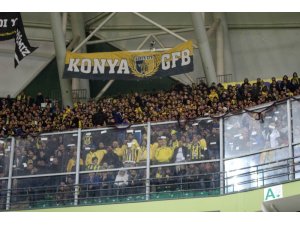 Fenerbahçeli taraftarlar Konyaspor maçı biletlerini  tüketti