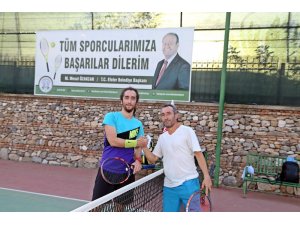 Efeler Belediyesi 9. Geleneksel Tenis Turnuvası başladı
