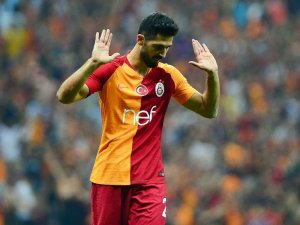 Emre Akbaba performansı ile göz dolduruyor